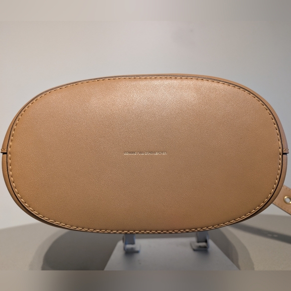 Coach Bleecker Bucket Bag Honey Brown - Picture 5 of 8